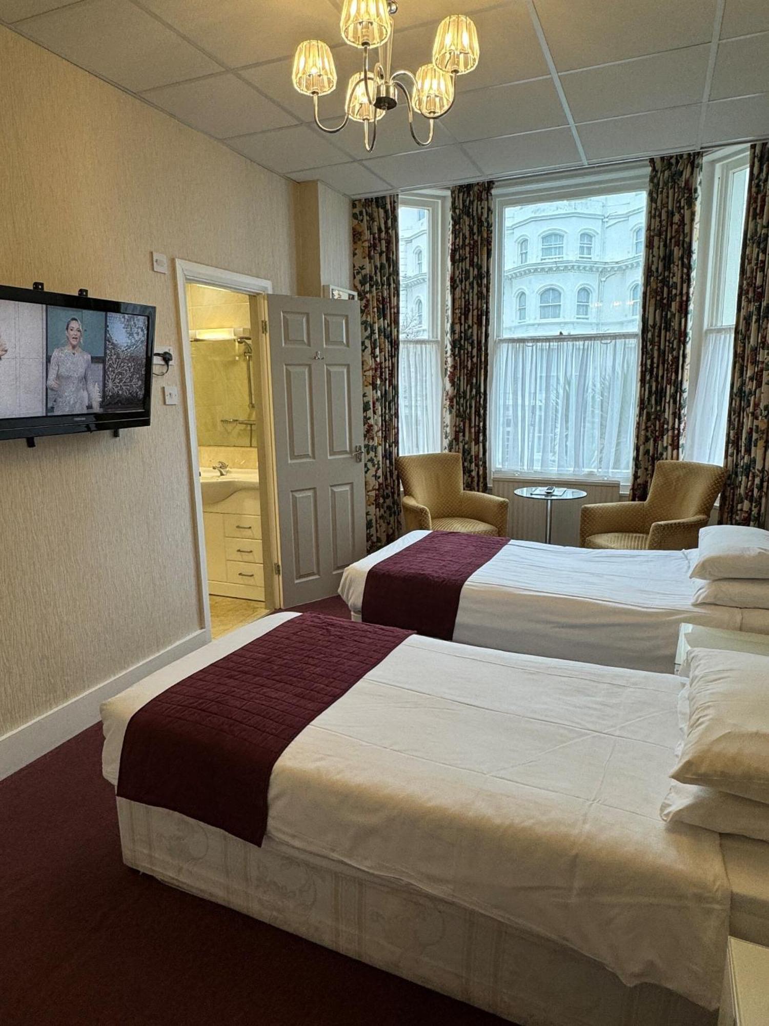 Haddon Hall Hotel Eastbourne Cameră foto