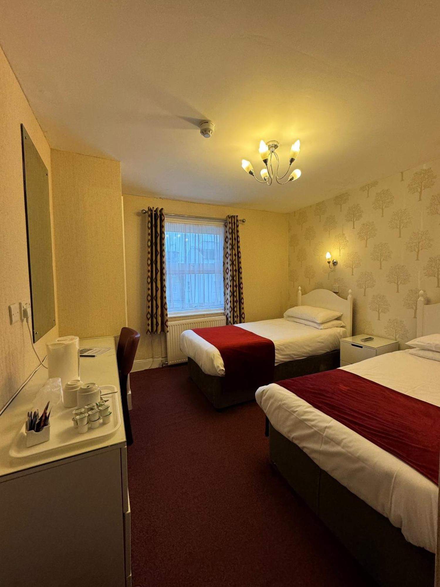 Haddon Hall Hotel Eastbourne Cameră foto